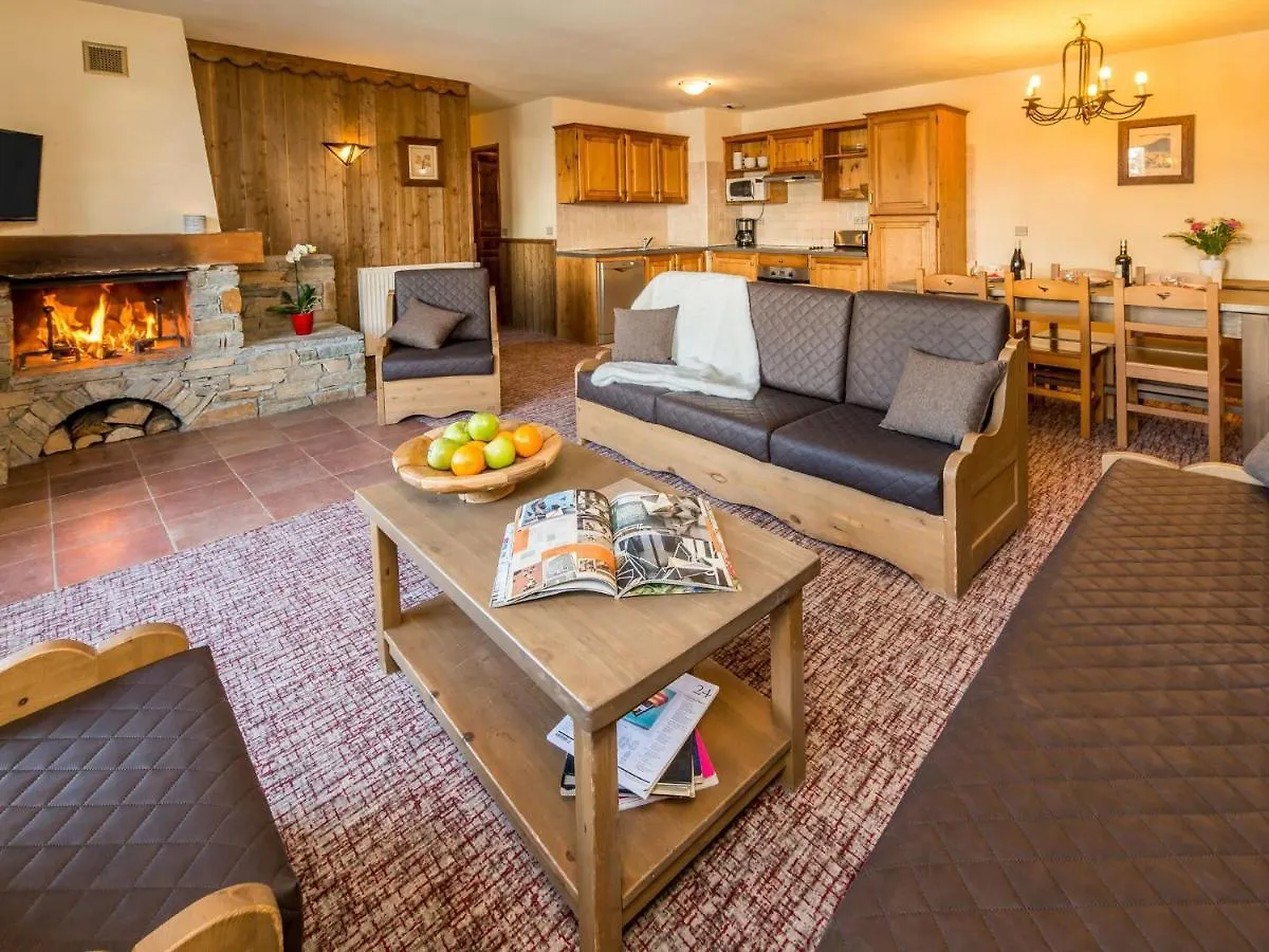 Apartment With Fireplace And Wi-Fi In Arc 2000 Les Arcs